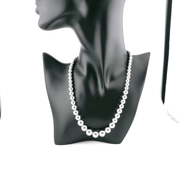 Tiffany & Co Sterling Silver Graduated Ball Bead Beaded Hardwear 16.25' Necklace - Picture 3 of 9